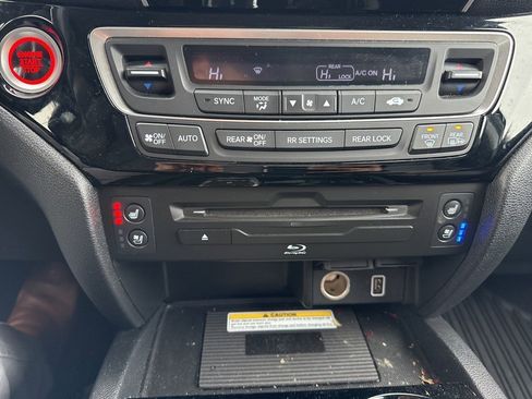 Used 2019 Honda Pilot Elite image 21