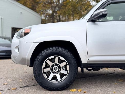 Used 2019 Toyota 4Runner TRD Off-Road Premium image 10