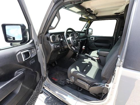 Used 2022 Jeep Wrangler Sport AWD/4WD image 12