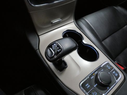 Used 2014 Jeep Grand Cherokee Summit image 24