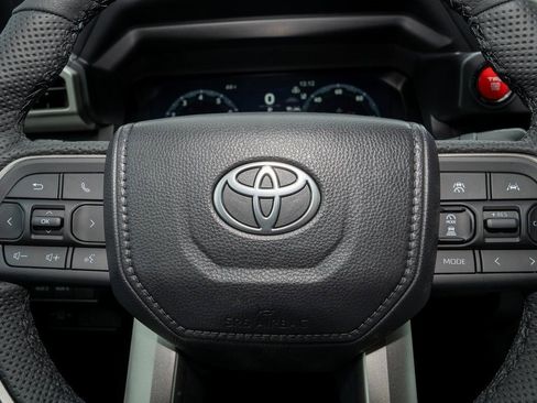 New 2025 Toyota Tacoma TRD Off-Road image 18