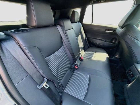 Used 2024 Toyota Corolla Cross AWD Hybrid w/ Convenience Package image 25