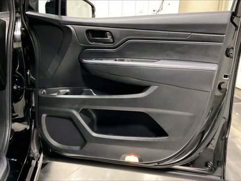Used 2025 Honda Odyssey Sport-L image 24