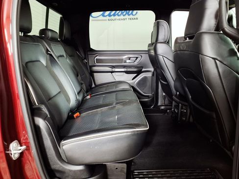 Used 2025 RAM 1500 Laramie AWD/4WD image 10