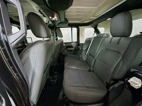 Used 2023 Jeep Wrangler Unlimited w/ Convenience Group image 25