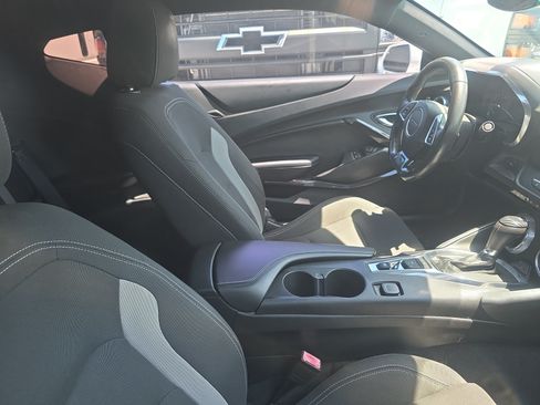 Used 2019 Chevrolet Camaro LT RWD image 13