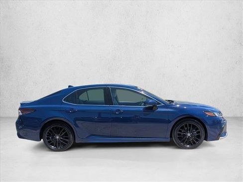 Used 2024 Toyota Camry XSE FWD image 4