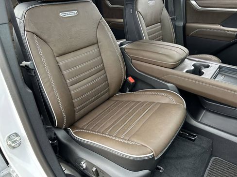 New 2026 GMC Acadia Denali Ultimate AWD/4WD image 29