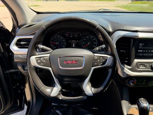 Used 2019 GMC Acadia SLE AWD/4WD image 16