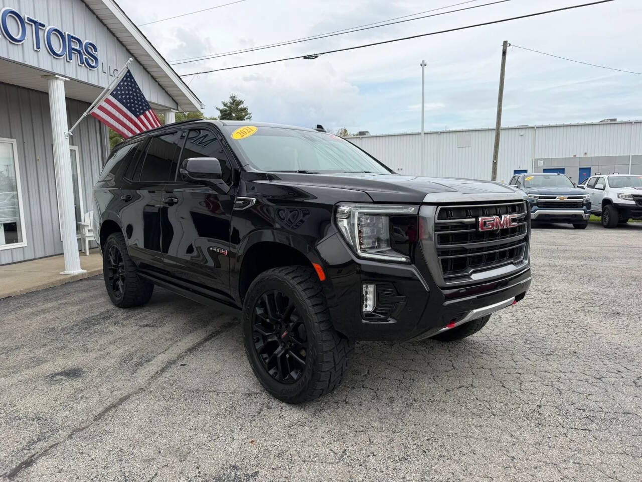 Used 2021 GMC Yukon AT4 w/ AT4 Premium Plus Package AWD/4WD image 7