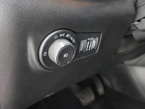 Used 2022 Jeep Compass Limited AWD/4WD image 41