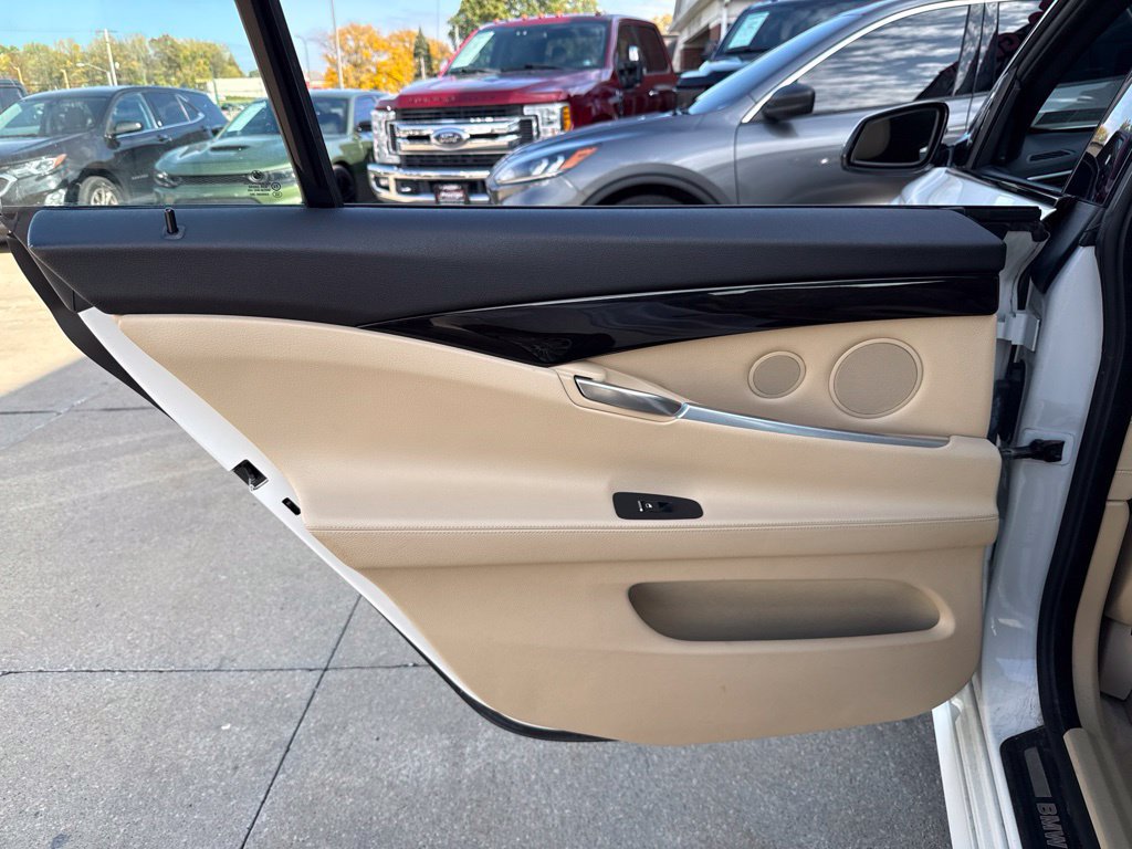 Used 2016 BMW 535i Gran Turismo xDrive AWD/4WD image 50