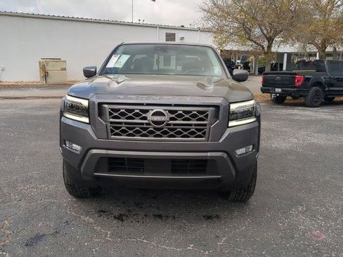 Certified 2024 Nissan Frontier SL w/ Technology Package RWD image 9