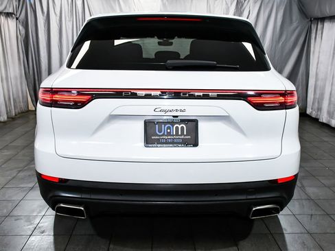Used 2023 Porsche Cayenne AWD/4WD image 5