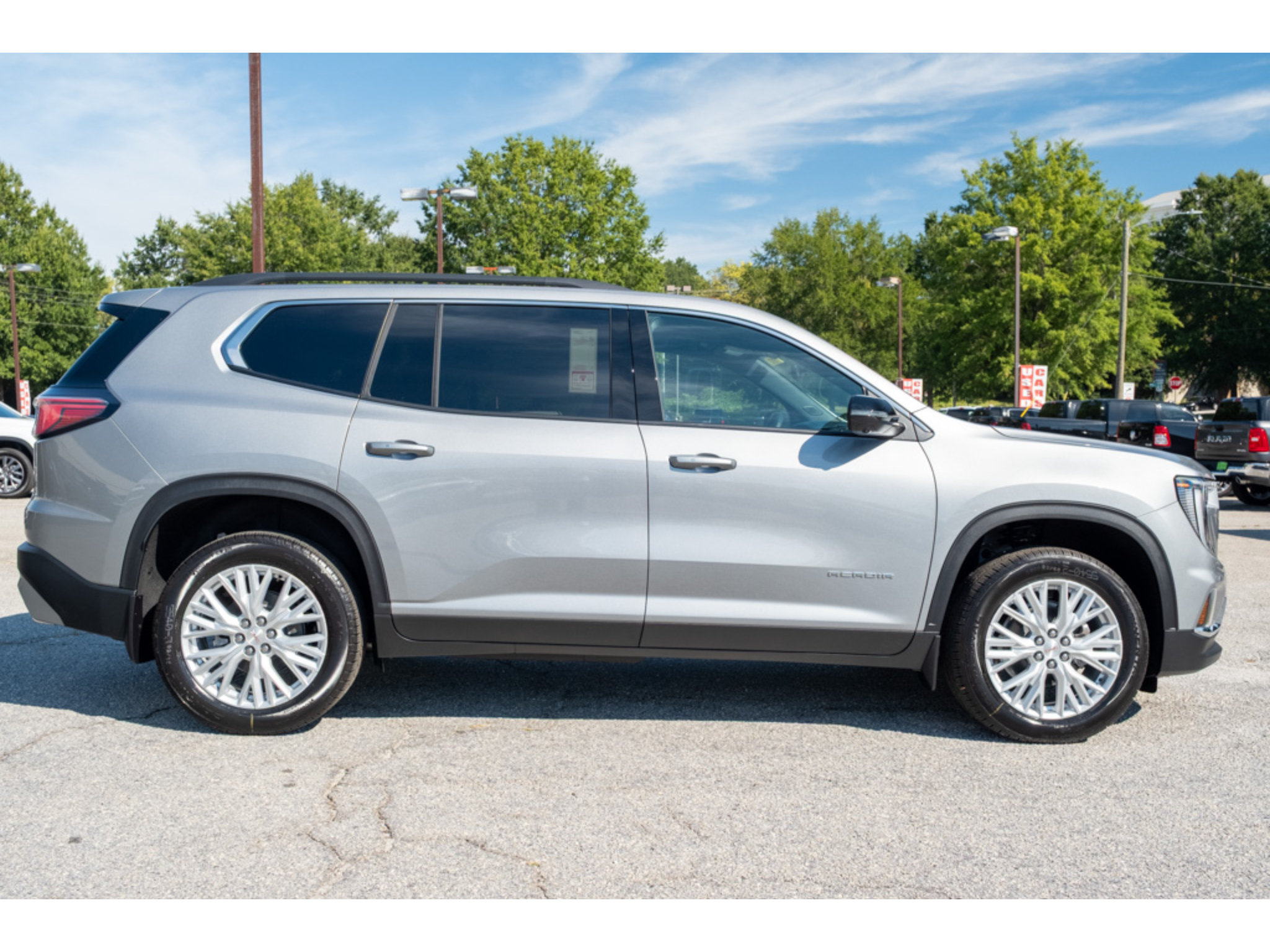 New 2027 GMC Acadia Elevation w/ Elevation Premium Package FWD image 9