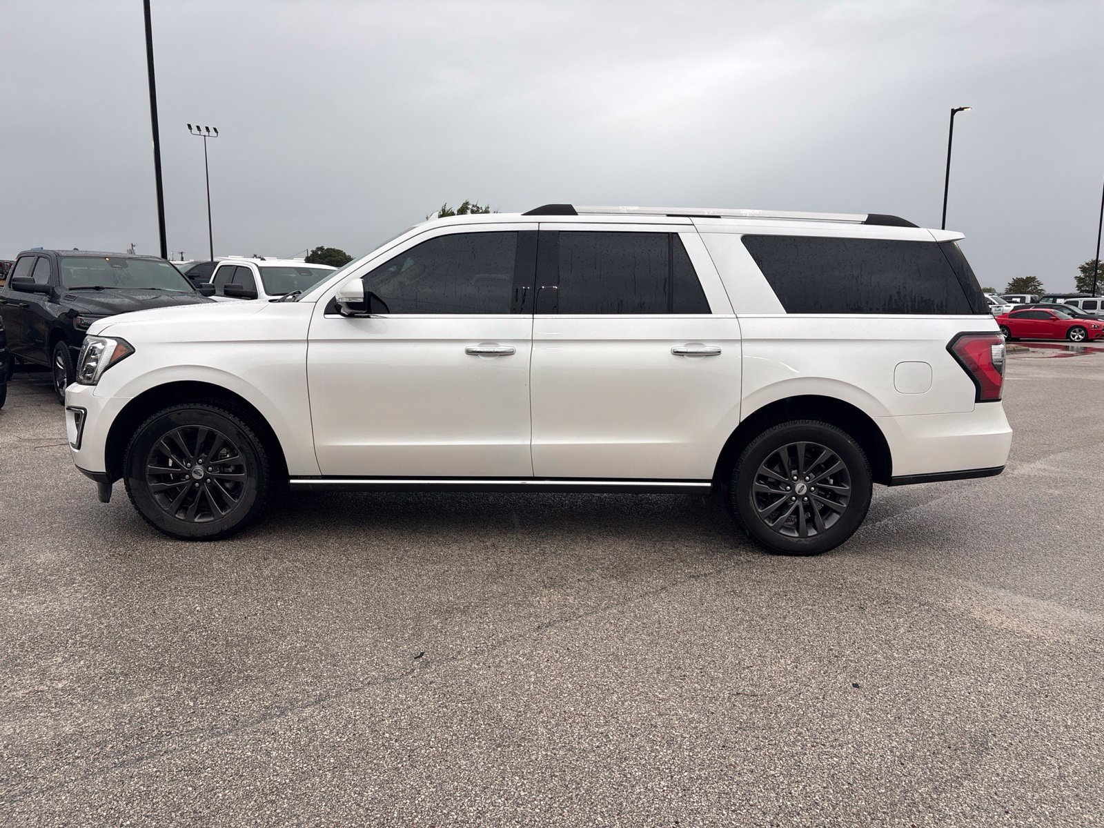 Used 2019 Ford Expedition Max Limited w/ Driver Assistance Package RWD image 2