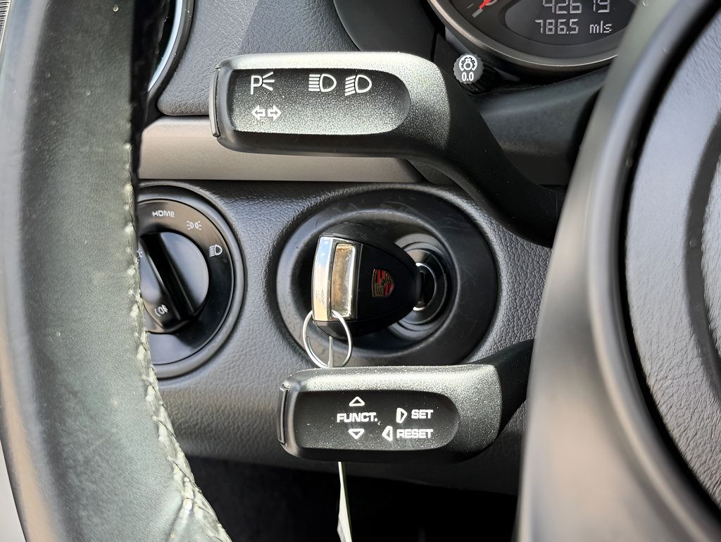 Used 2011 Porsche Boxster RWD image 29