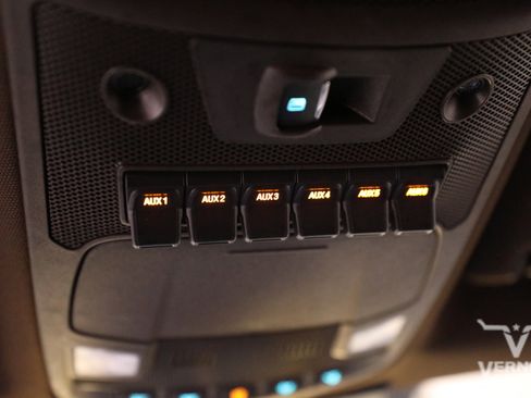 Used 2022 Ford F350 King Ranch w/ FX4 Off-Road Package image 27