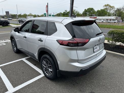 Certified 2024 Nissan Rogue S AWD/4WD image 8
