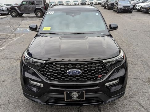 Used 2020 Ford Explorer ST image 3