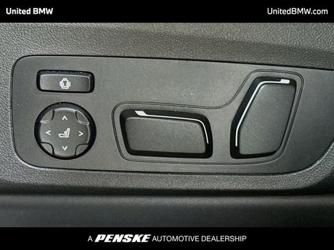 Used 2025 BMW X4 xDrive30i image 4