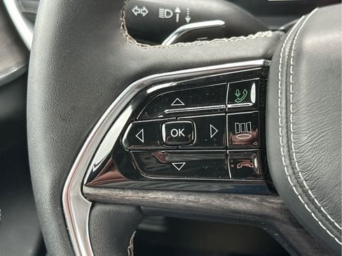 Used 2023 Jeep Grand Cherokee L Overland AWD/4WD image 30