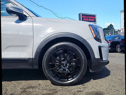 Used 2022 Kia Telluride EX w/ EX Premium Package AWD/4WD image 6