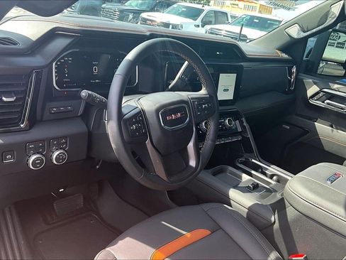 Used 2026 GMC Sierra 2500 AT4 w/ AT4 Premium Plus Package AWD/4WD image 15
