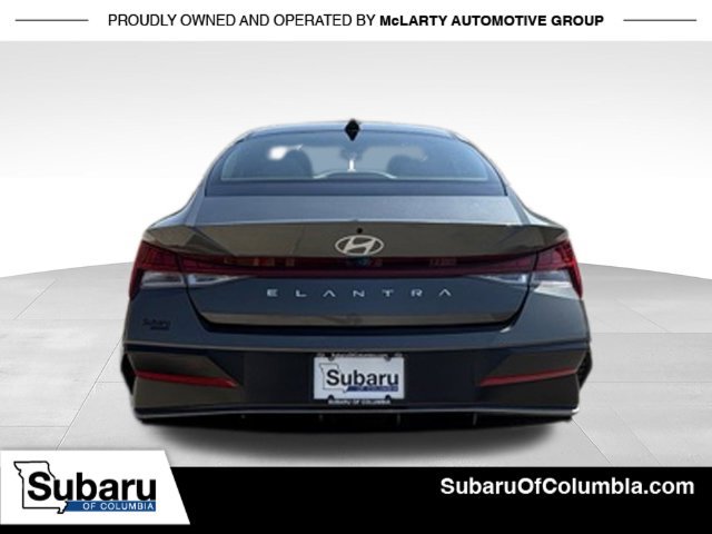 Used 2025 Hyundai Elantra SEL FWD image 6