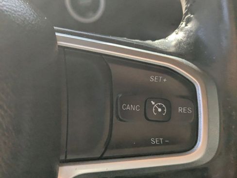Used 2020 RAM 1500 Big Horn AWD/4WD image 32