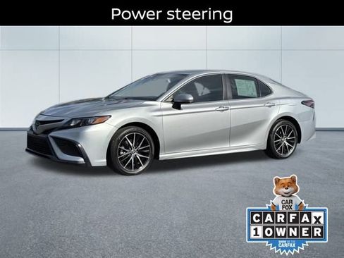 Used 2021 Toyota Camry SE image 10