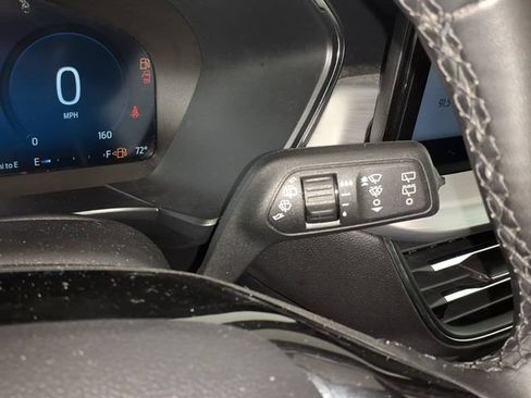 Used 2023 Ford Escape Platinum AWD/4WD image 21
