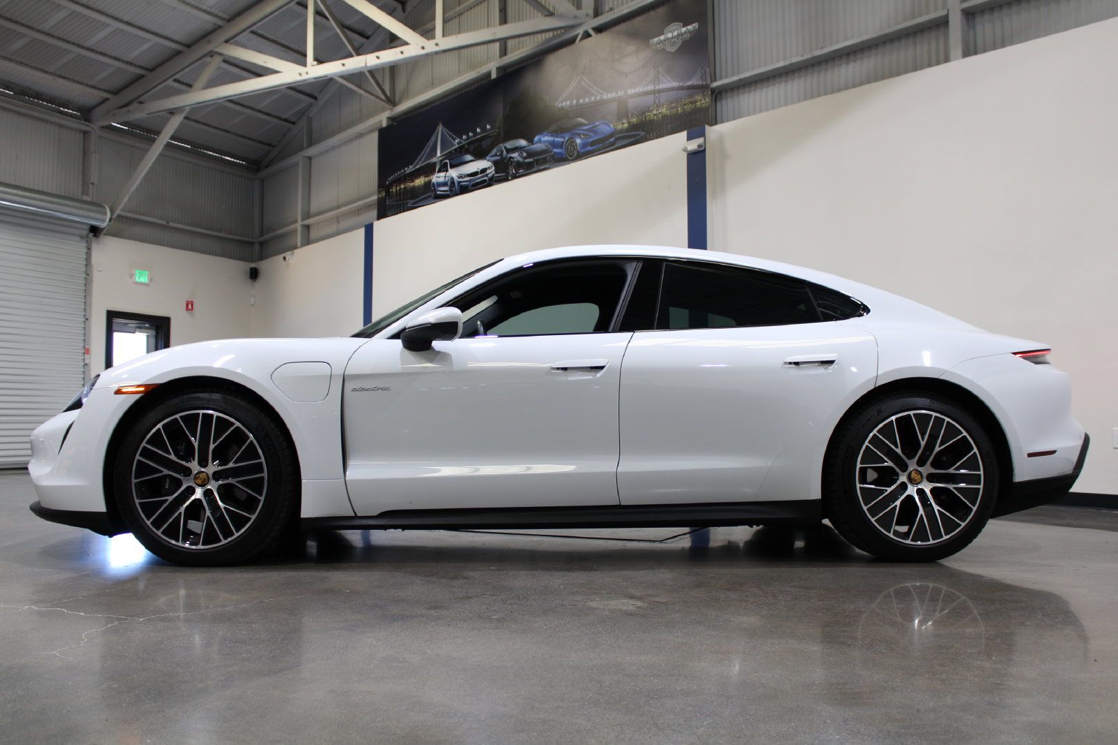 Used 2023 Porsche Taycan RWD image 9