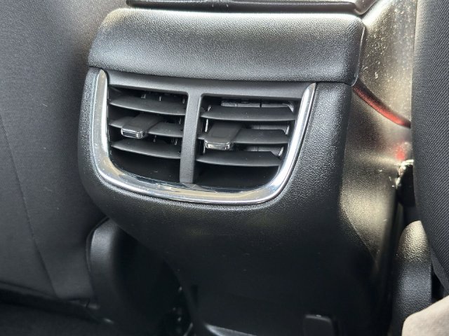 Used 2025 Chevrolet Malibu LT FWD image 16