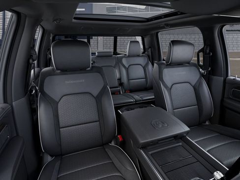 New 2026 RAM 1500 Laramie AWD/4WD image 9