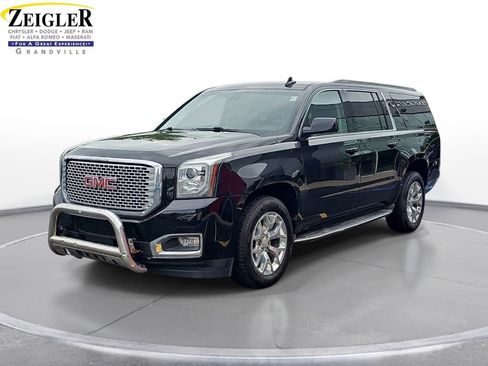 Used 2016 GMC Yukon XL SLE w/ HD Trailering Package AWD/4WD image 1