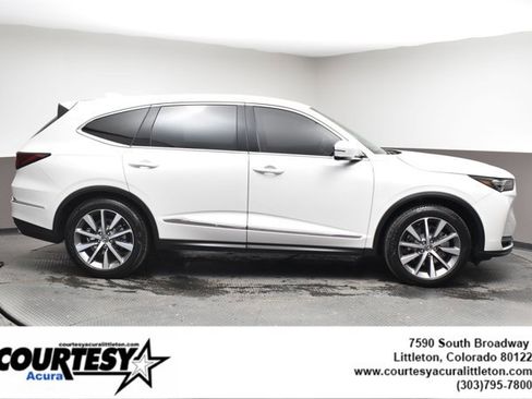 Certified 2025 Acura MDX SH-AWD w/ Technology Package image 4