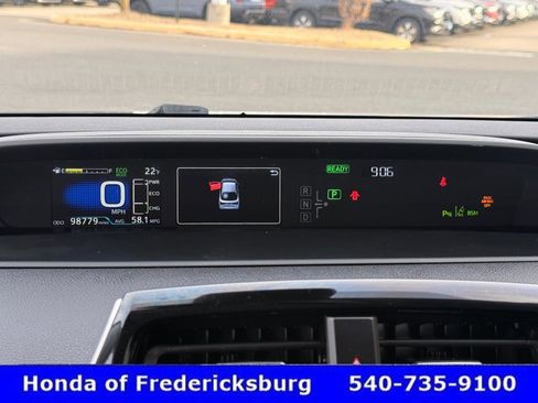 Used 2019 Toyota Prius LE image 32