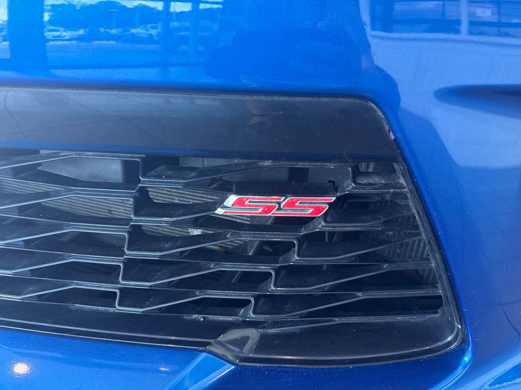 Used 2017 Chevrolet Camaro SS RWD image 15