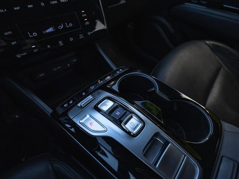 Used 2023 Hyundai Tucson Limited image 16