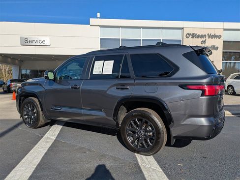 Used 2024 Toyota Sequoia Platinum image 4