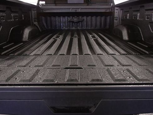 New 2026 Chevrolet Silverado 2500 ZR2 AWD/4WD image 15