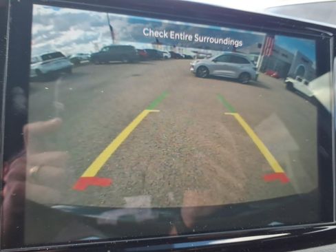 New 2026 Chrysler Pacifica Select image 13