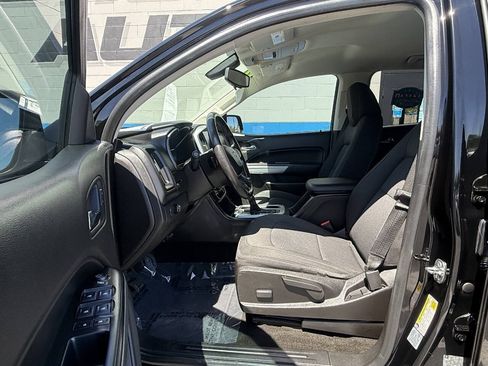Used 2016 Chevrolet Colorado LT w/ Midnight Edition RWD image 9