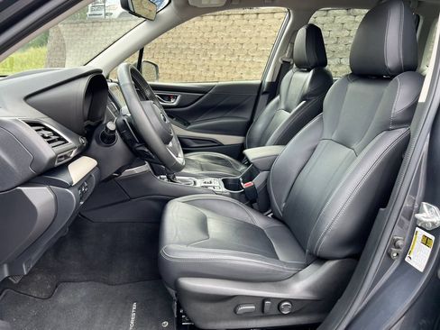 Used 2023 Subaru Forester Limited AWD/4WD image 3