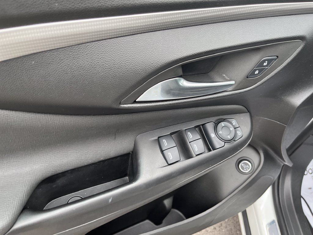 Used 2024 Buick Envista Avenir FWD image 10