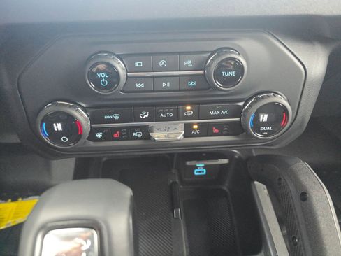 New 2025 Ford Bronco Raptor image 17