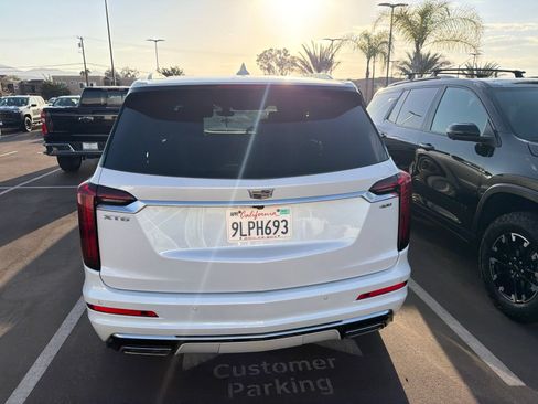 Used 2024 Cadillac XT6 Premium Luxury w/ Technology Package FWD image 5