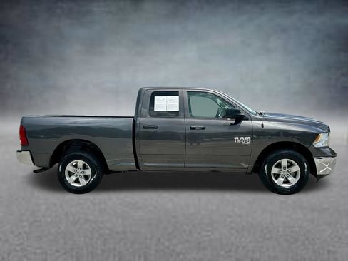 Used 2024 RAM 1500 Classic SLT AWD/4WD image 3