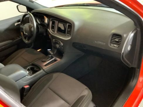 Used 2020 Dodge Charger SXT w/ Blacktop Package RWD image 29